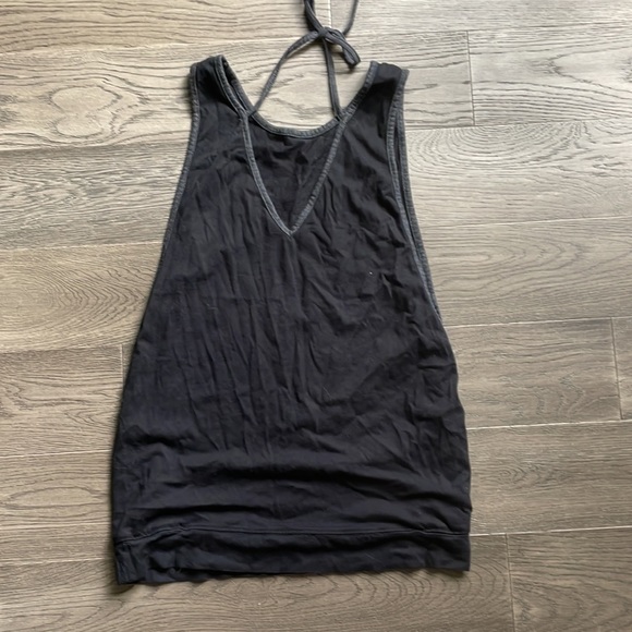 Golds Gym black and Grey tank with tie back, size medium - Picture 2 of 3